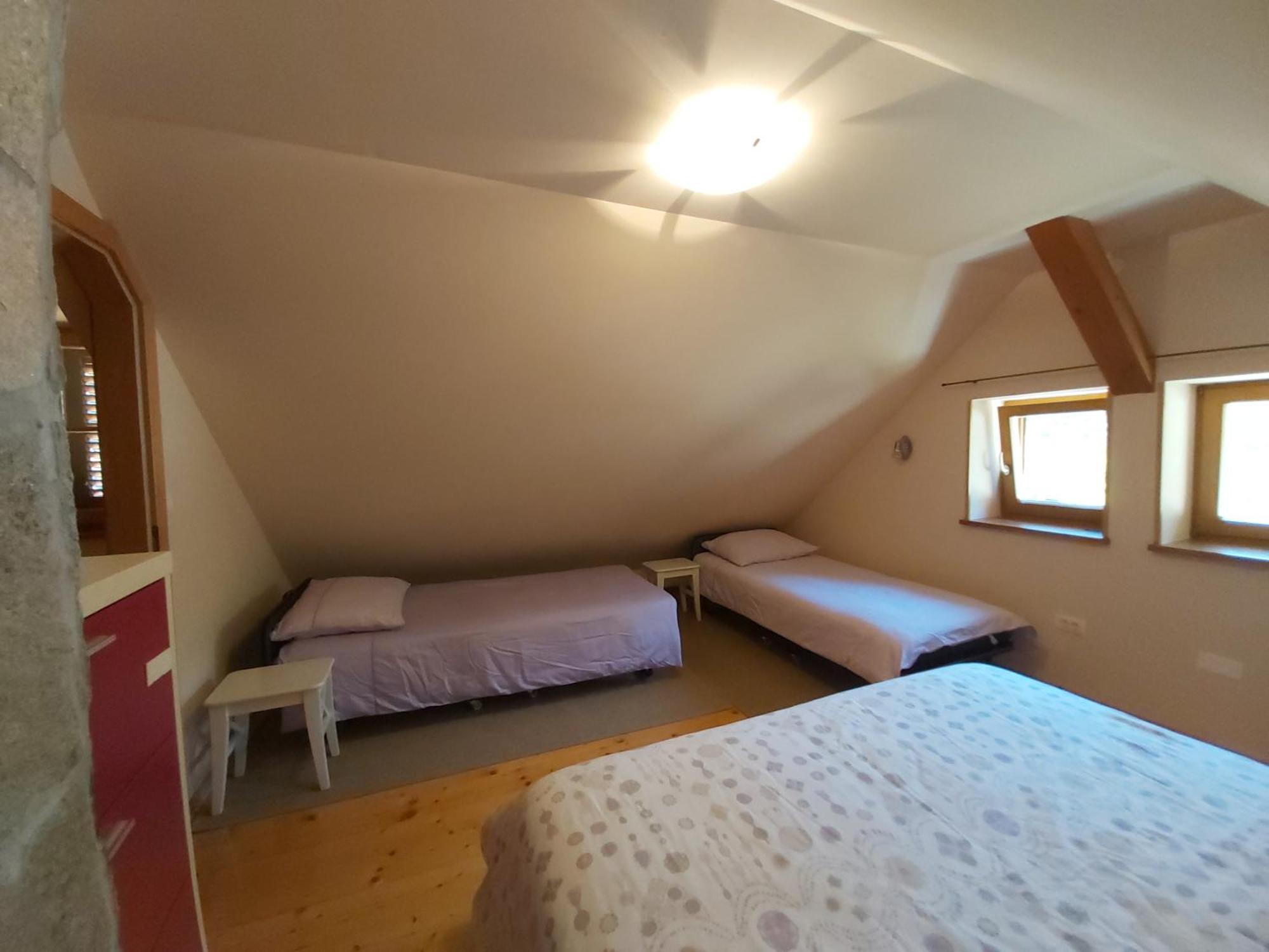 Pocitniska Hisa Pri Kustrcu Apartment Grahovo ob Baci Екстериор снимка