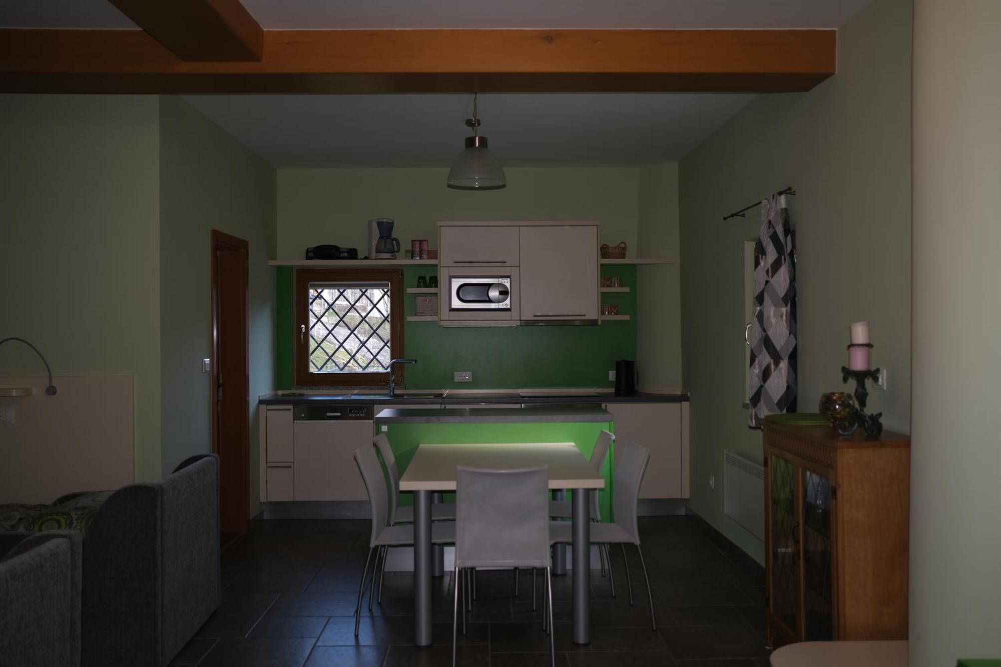 Pocitniska Hisa Pri Kustrcu Apartment Grahovo ob Baci Екстериор снимка